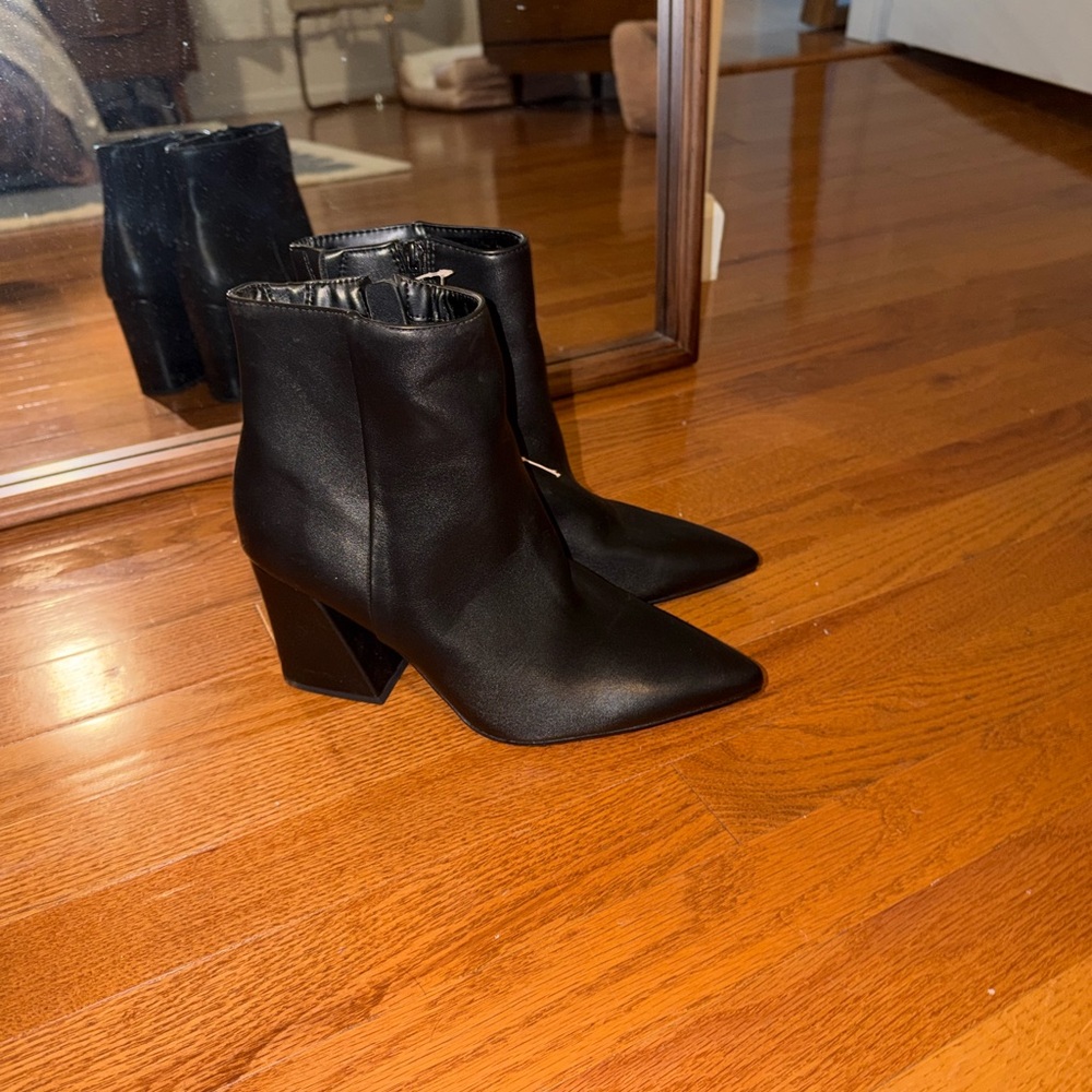 Black Pointed Toe Ankle Boots - Classic Women's Fashion Boot